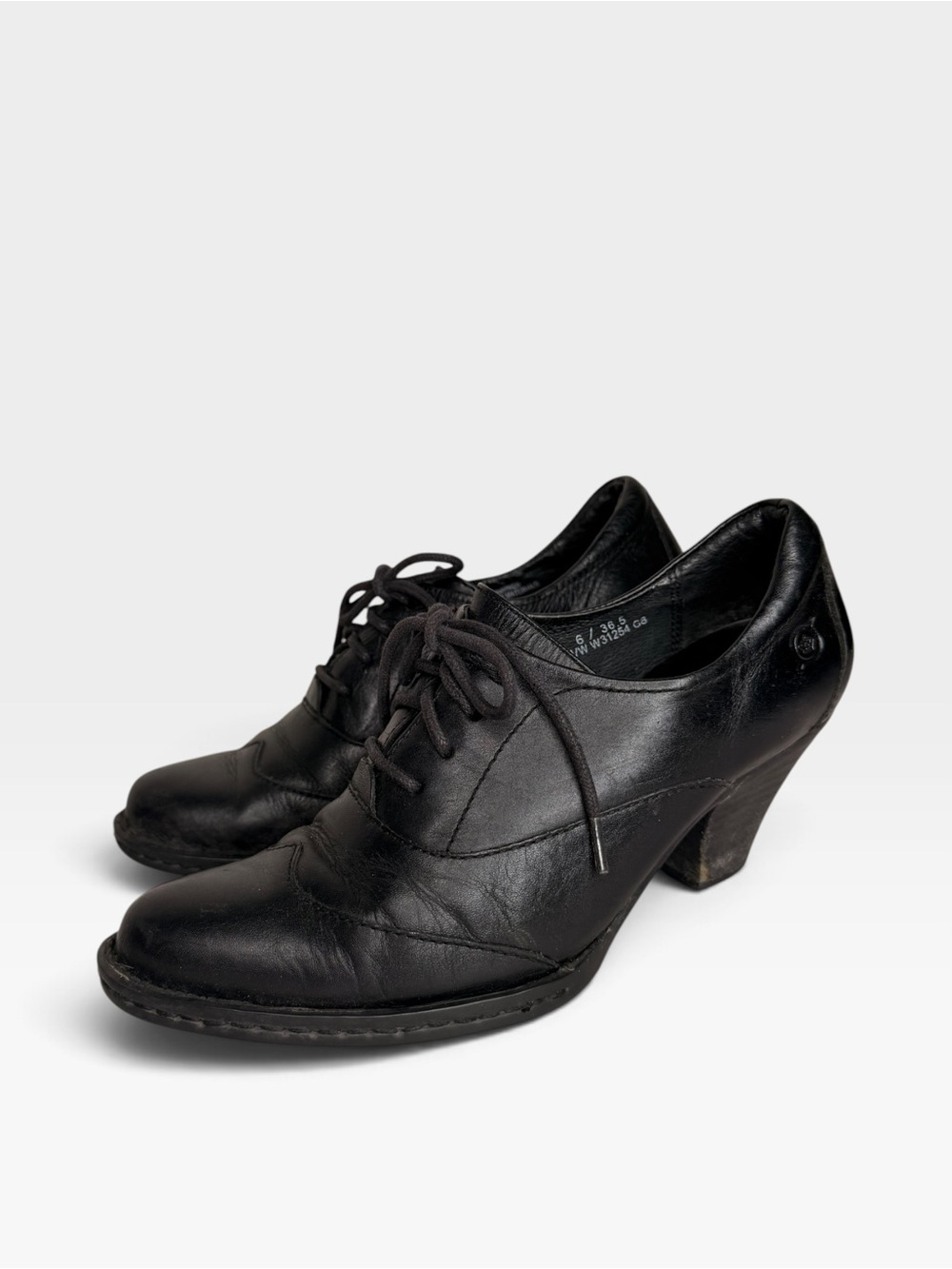 Born black lace up leather heel shoes Oxford